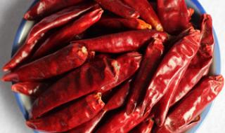 小辣椒做纸包鱼 小辣椒重庆老火锅